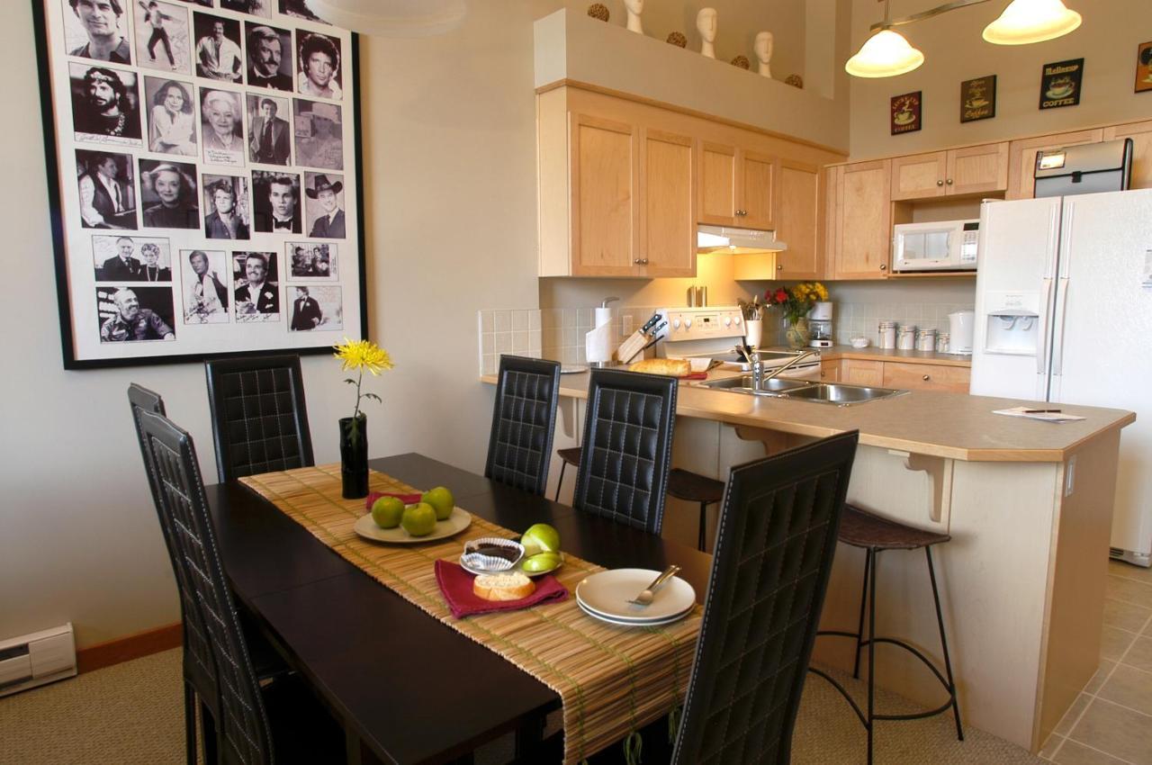 Apartment 407, Contemporary Decor Canmore Ngoại thất bức ảnh