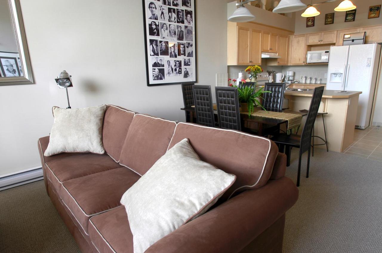 Apartment 407, Contemporary Decor Canmore Ngoại thất bức ảnh